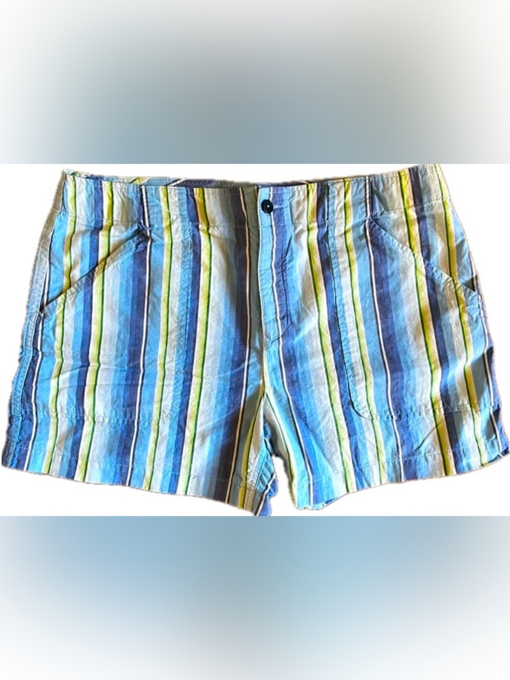 Tommy Hilfiger stripped shorts with back pockets. Women’s size 14